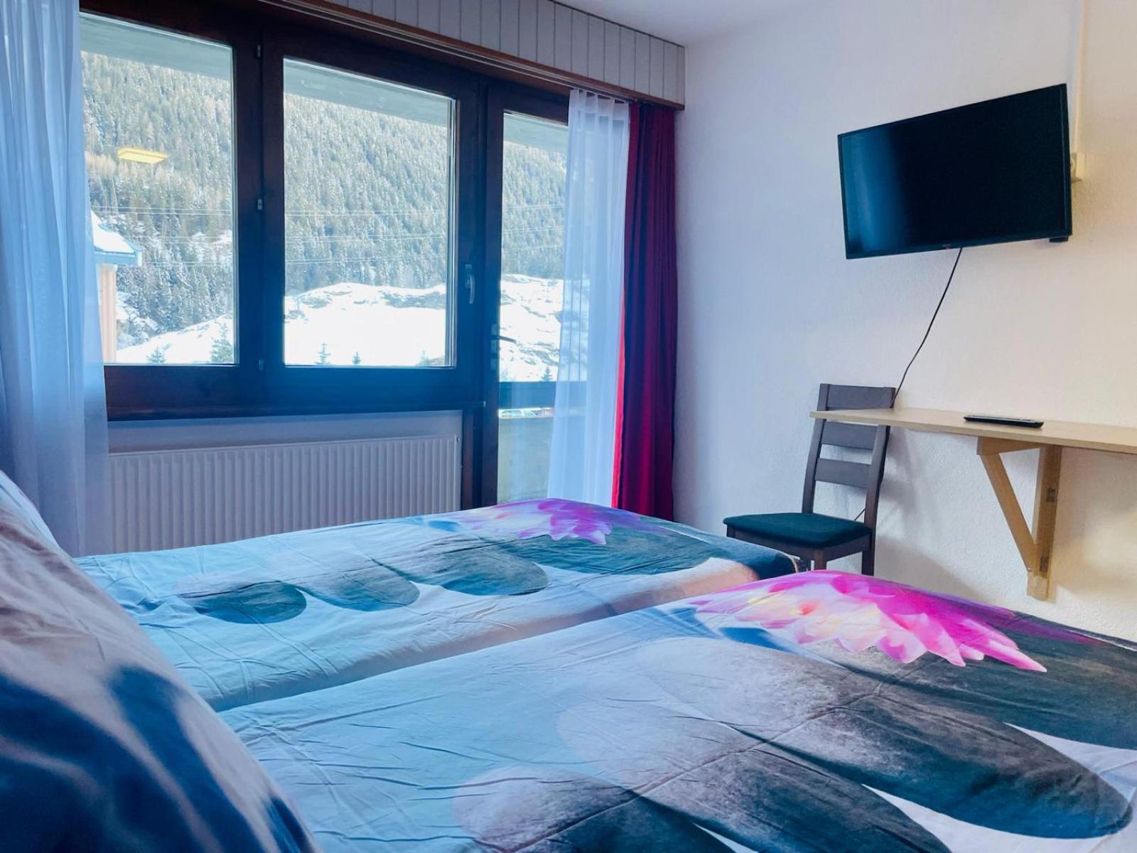 Auberge Des Charmettes Bourg-Saint-Pierre Zewnętrze zdjęcie