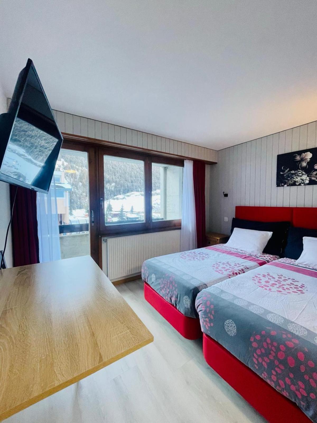 Auberge Des Charmettes Bourg-Saint-Pierre Zewnętrze zdjęcie